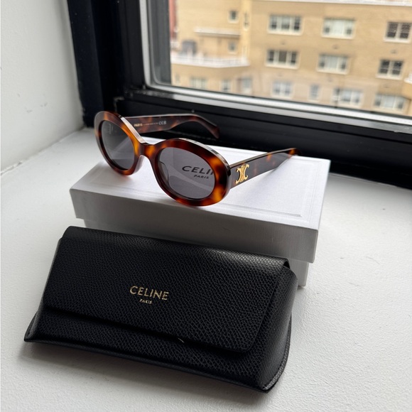 Celine triumph sunglassess - Picture 1 of 8